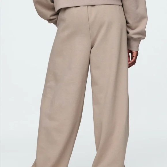 GAP Disney Sweatpants - Picture 5 of 16